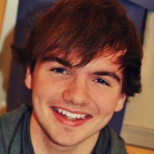 Meet your Posher, Max